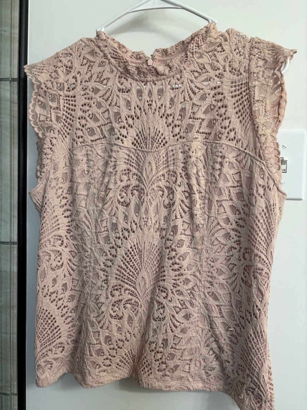 White House Black Market Lace Sleeveless Top - Blush